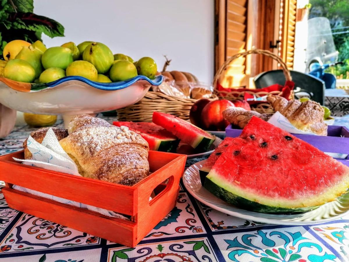 Lauricella Bed And Breakfast 利帕里 外观 照片