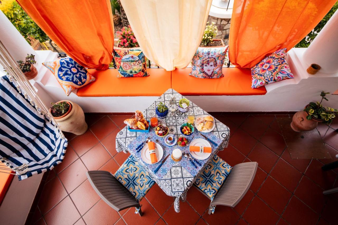 Lauricella Bed And Breakfast 利帕里 外观 照片