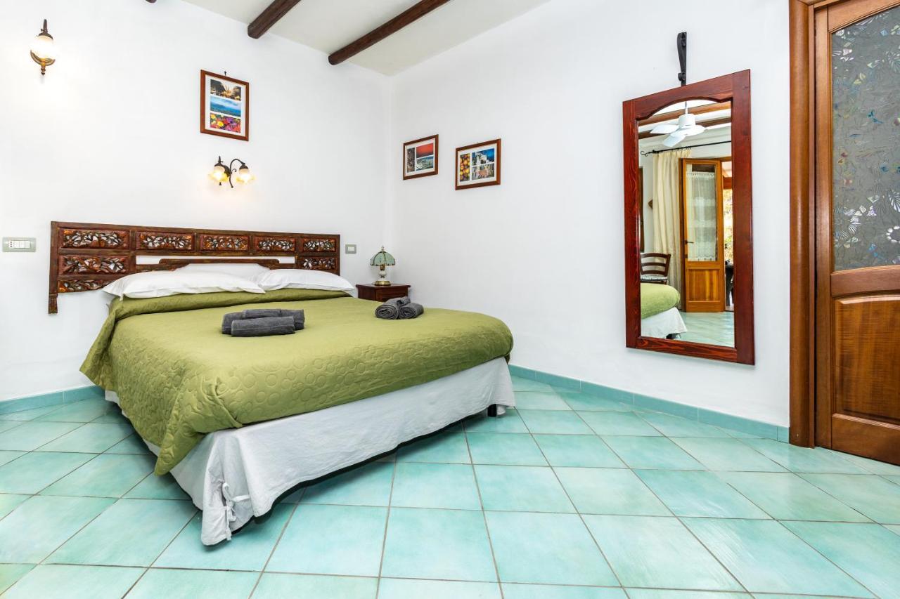 Lauricella Bed And Breakfast 利帕里 外观 照片