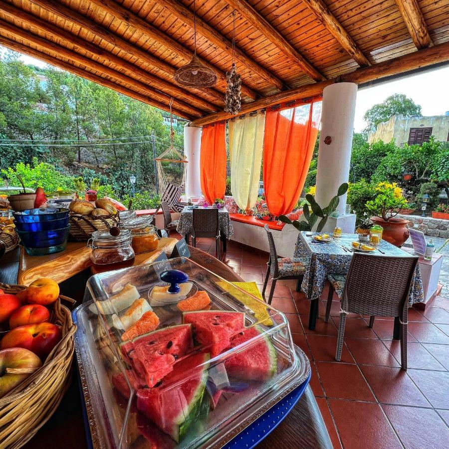 Lauricella Bed And Breakfast 利帕里 外观 照片