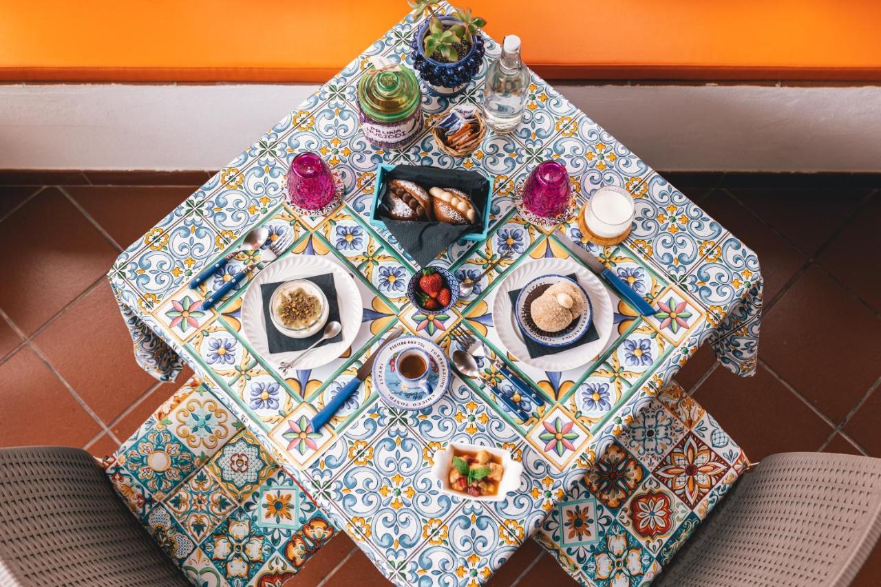 Lauricella Bed And Breakfast 利帕里 外观 照片